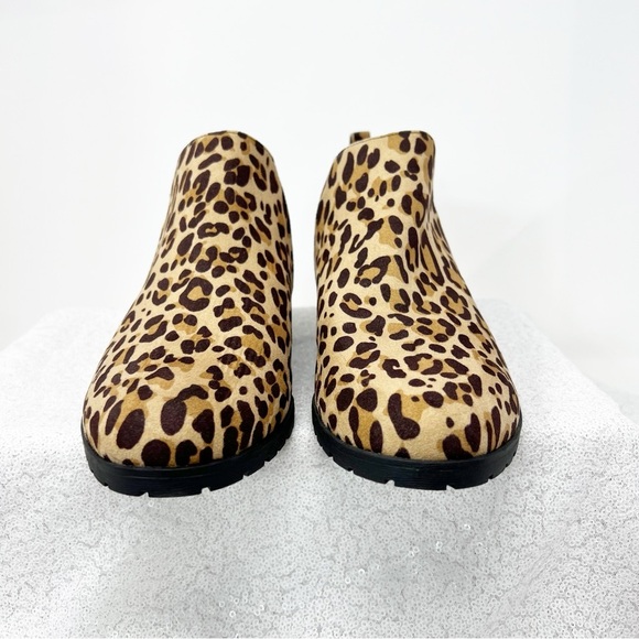 Dr. Scholl’s Rate Ankle Bootie Lepard tan/black shoes. - Picture 5 of 10